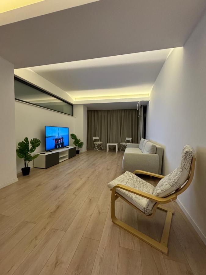 Warm Hotel Apartment Bucharest Exterior photo